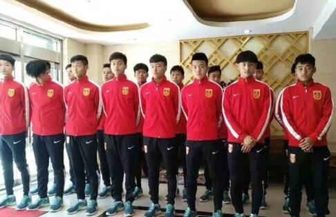 免费视频成人