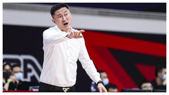 妈妈满足我绿帽瘾