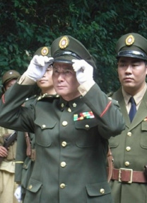 两个人吃奶一个it添p